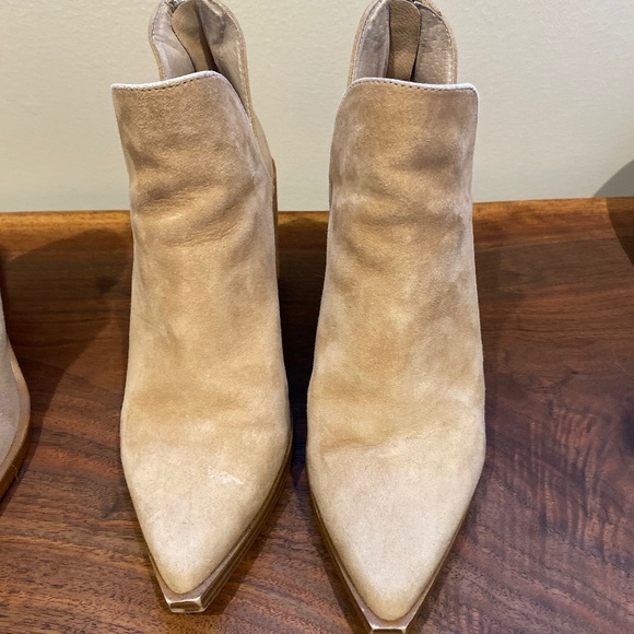Steve Madden boots - Picture 1 of 5